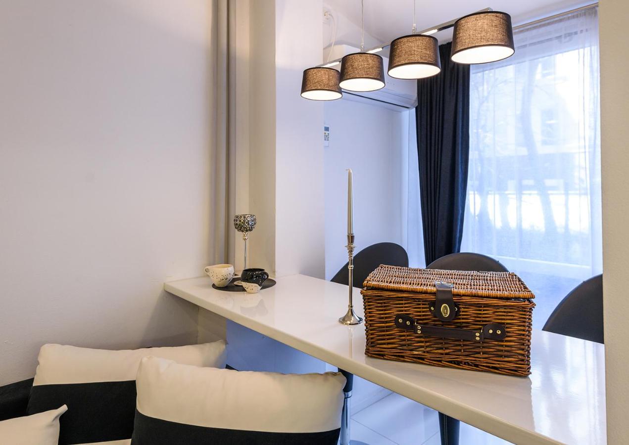 Zero-Waste Studio Apartment In Central Sofia Eksteriør bilde